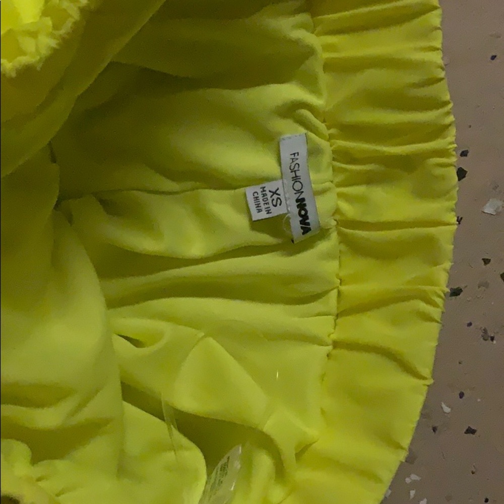 Fashion nova neon lime lounge set! - Picture 6 of 13